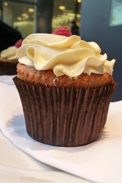 Close up of cupcake at Beas of Bloomsbury 